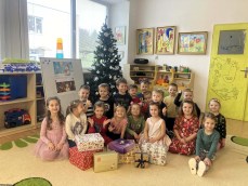 KO�KO L�SKY SA ZMEST� DO KRABICE OD TOP�NOK?