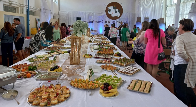 Medzin�rodn� de� mlieka