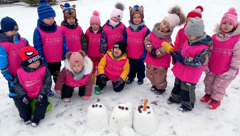 Snehuliaci, snehulia�ky, snehuliatka s nimi