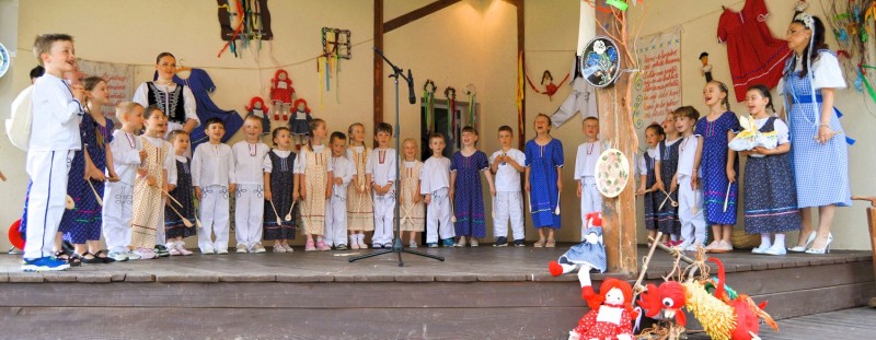 K ZA�IATKU �KOLSK�HO ROKA