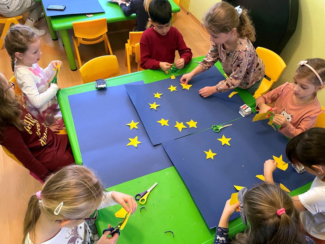 Školkári s Euroscolou o EÚ